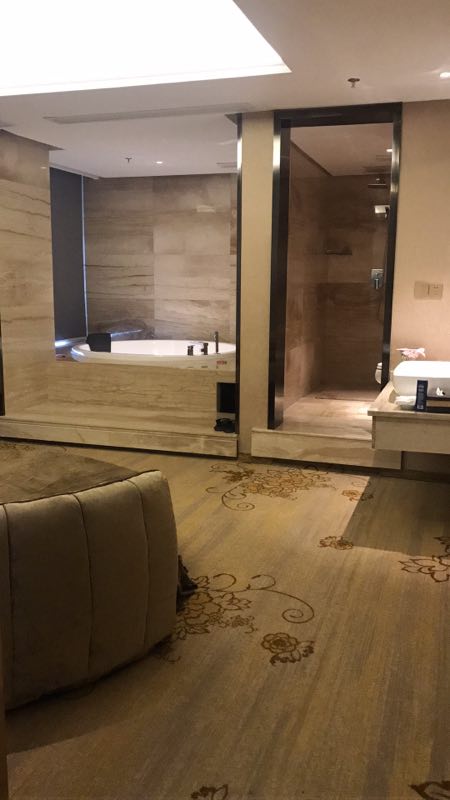 成都周边好点的男士足浴水疗商务会馆,(今日养生按摩spa)最新动向。
